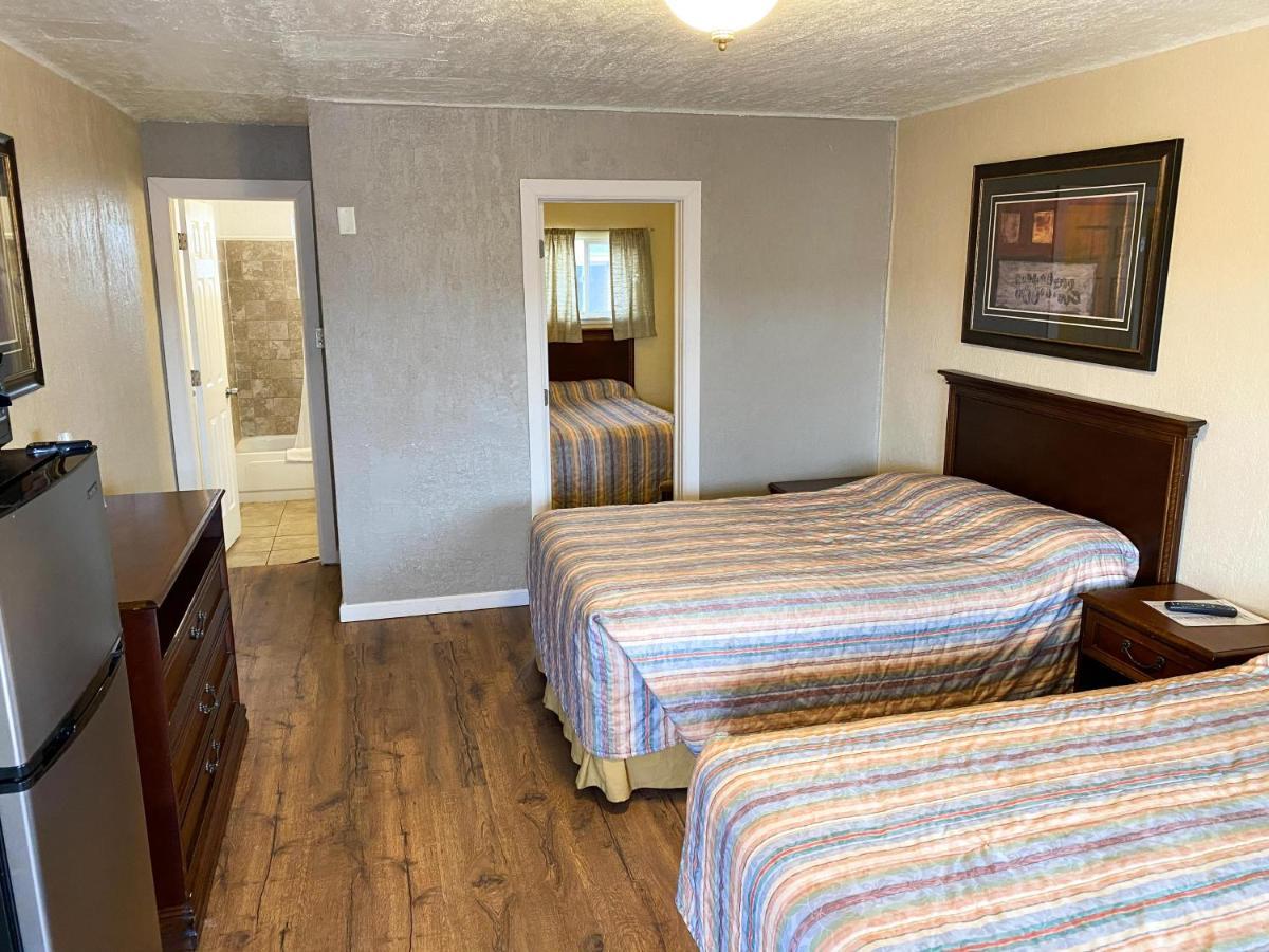 Deluxe Double Room Bath