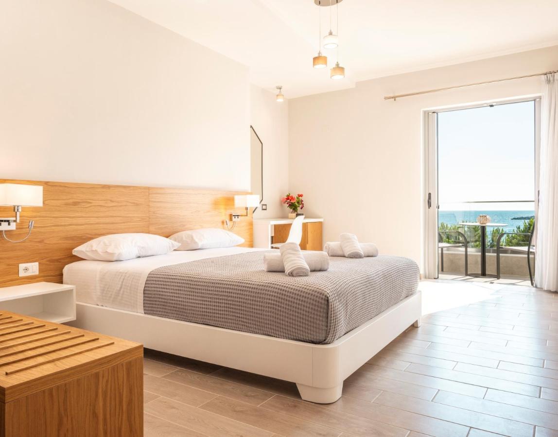 Superior Triple Room with Sea View