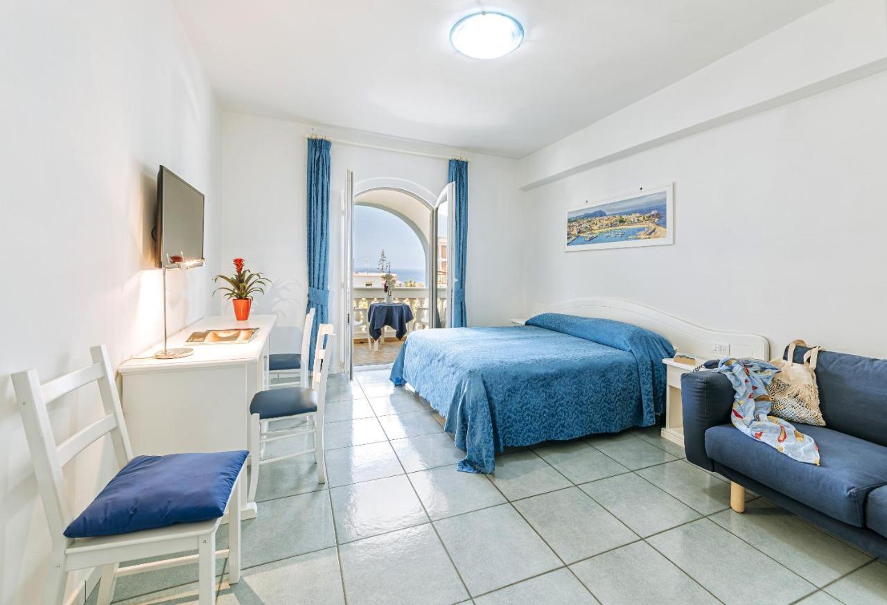 Junior Suite with Sea View