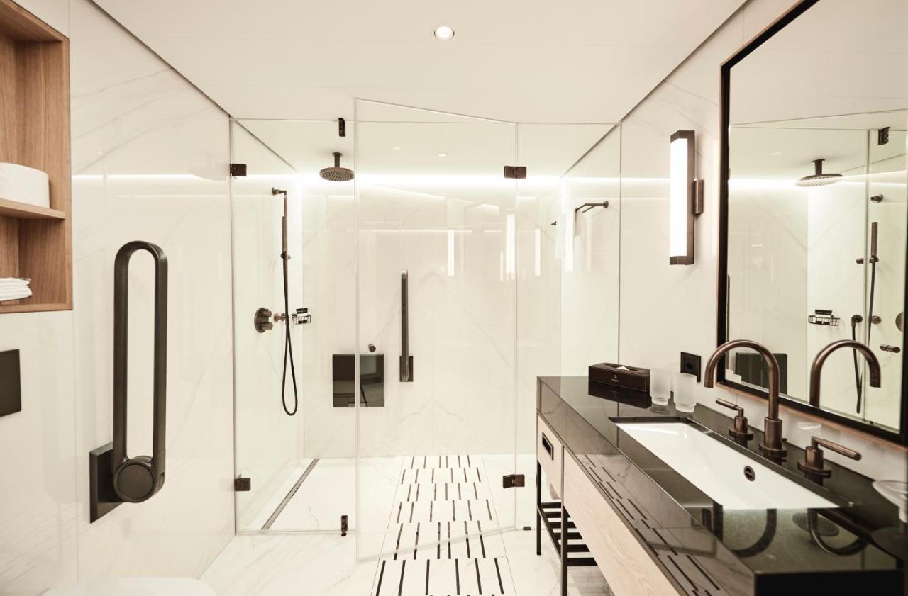 City Deluxe Room