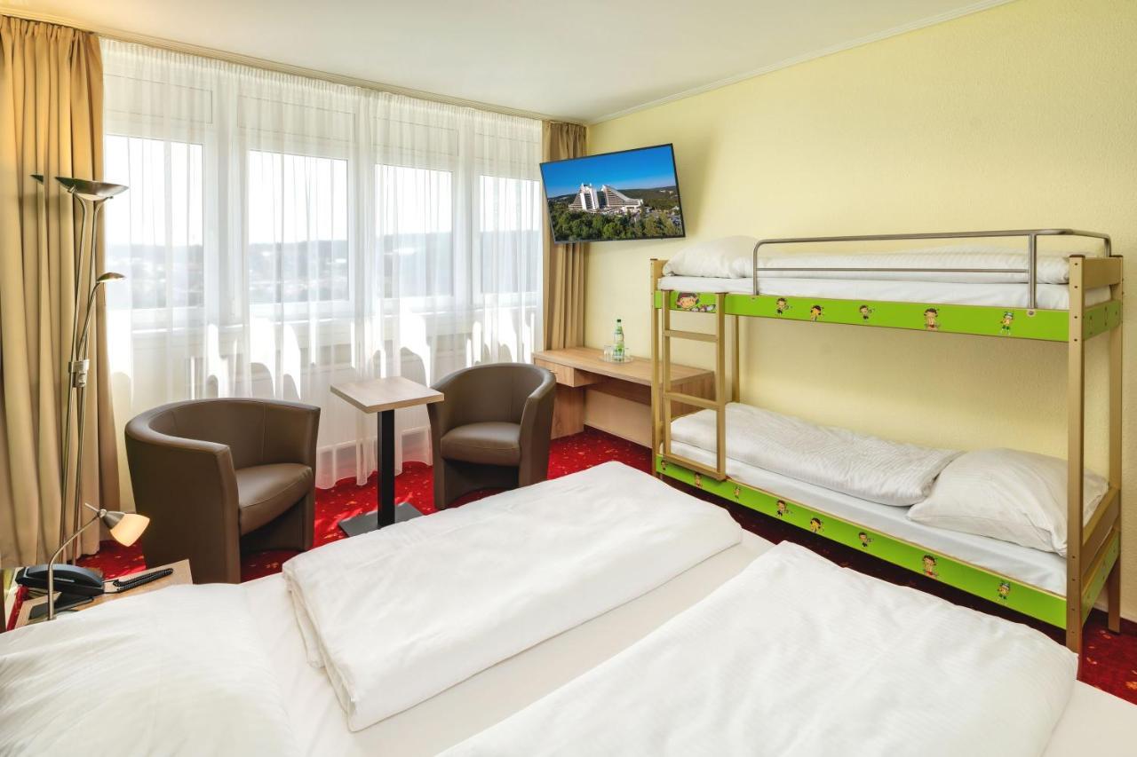 Family Room with Bunkbed (2 Adults + 2 Children),892982140:JPEG