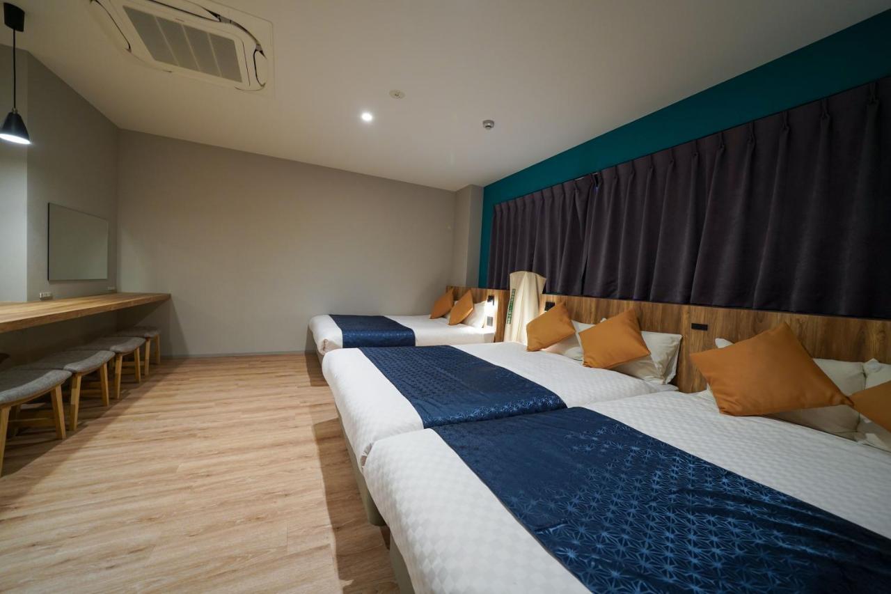 Deluxe Family Suite,1141061341:JPEG