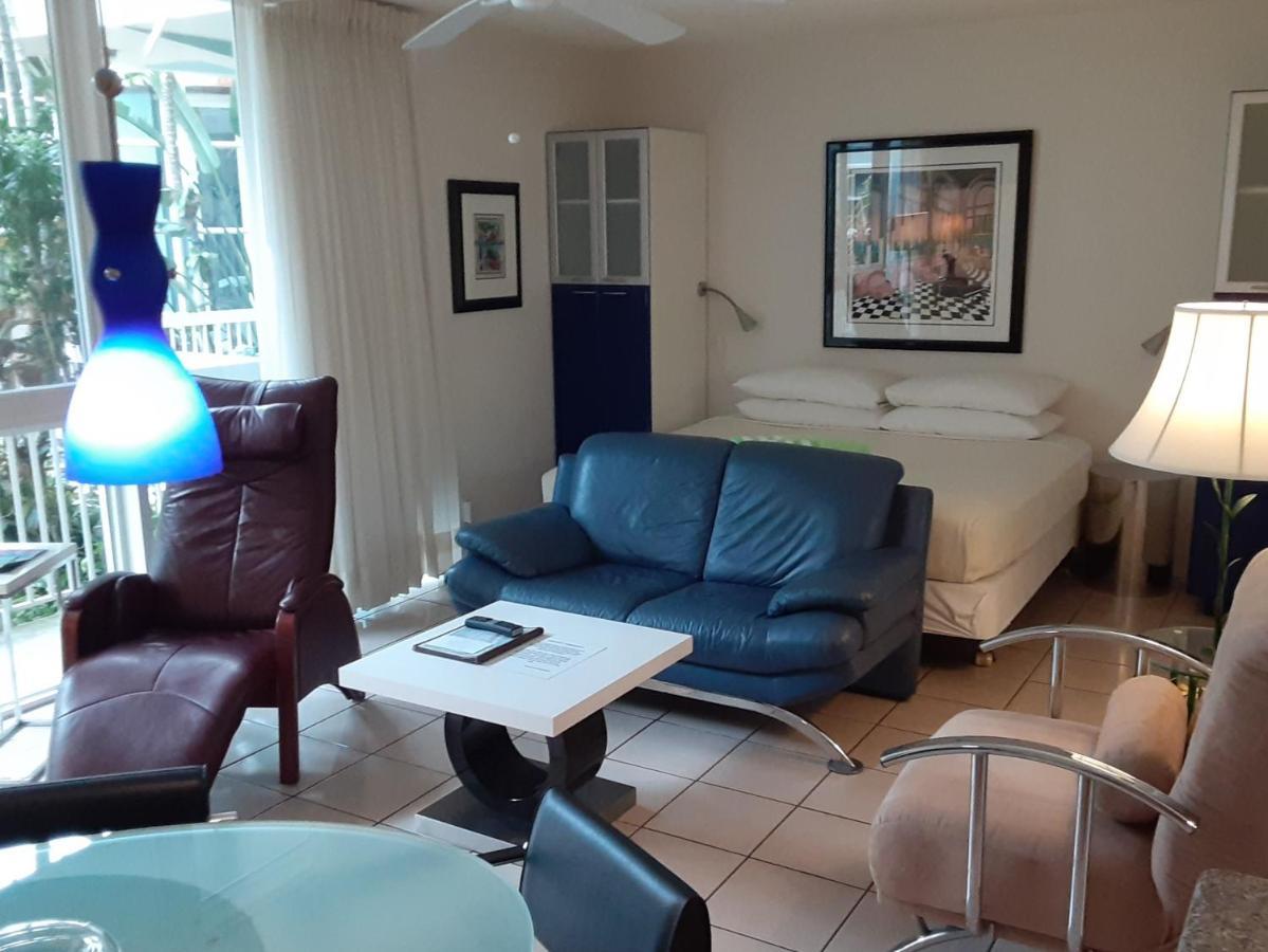 Studio with Garden View,1138284253:JPEG