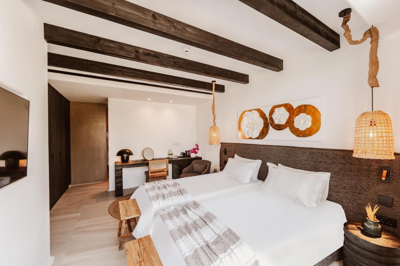 Deluxe Double Room Side Sea View
