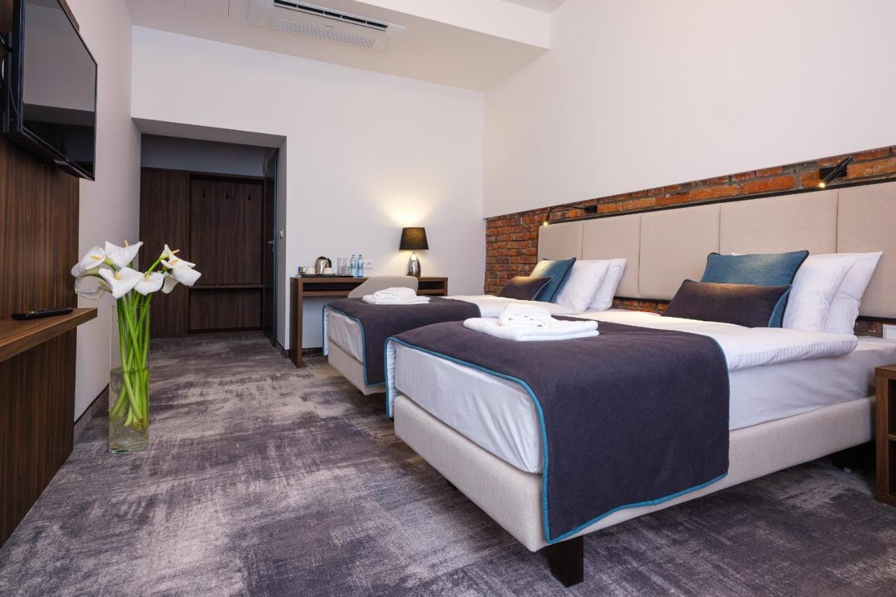 Double or Twin Room with Extra Bed