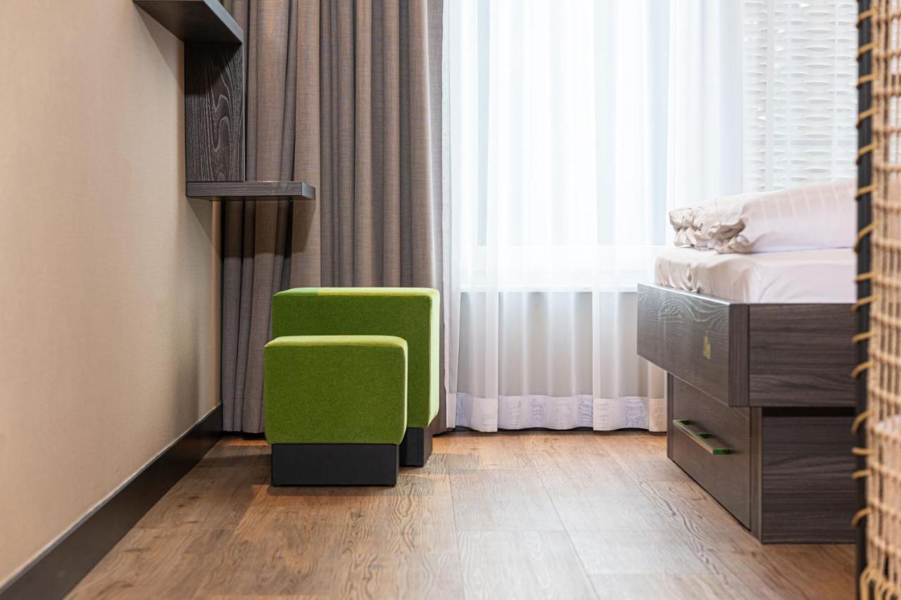 Chambre Quadruple Confort