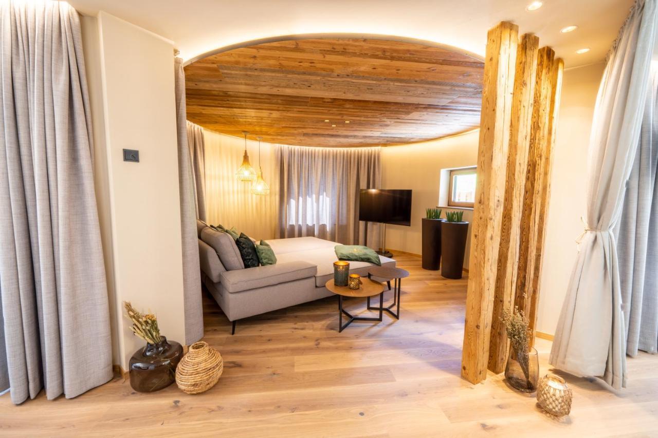 Suite with Mountain View