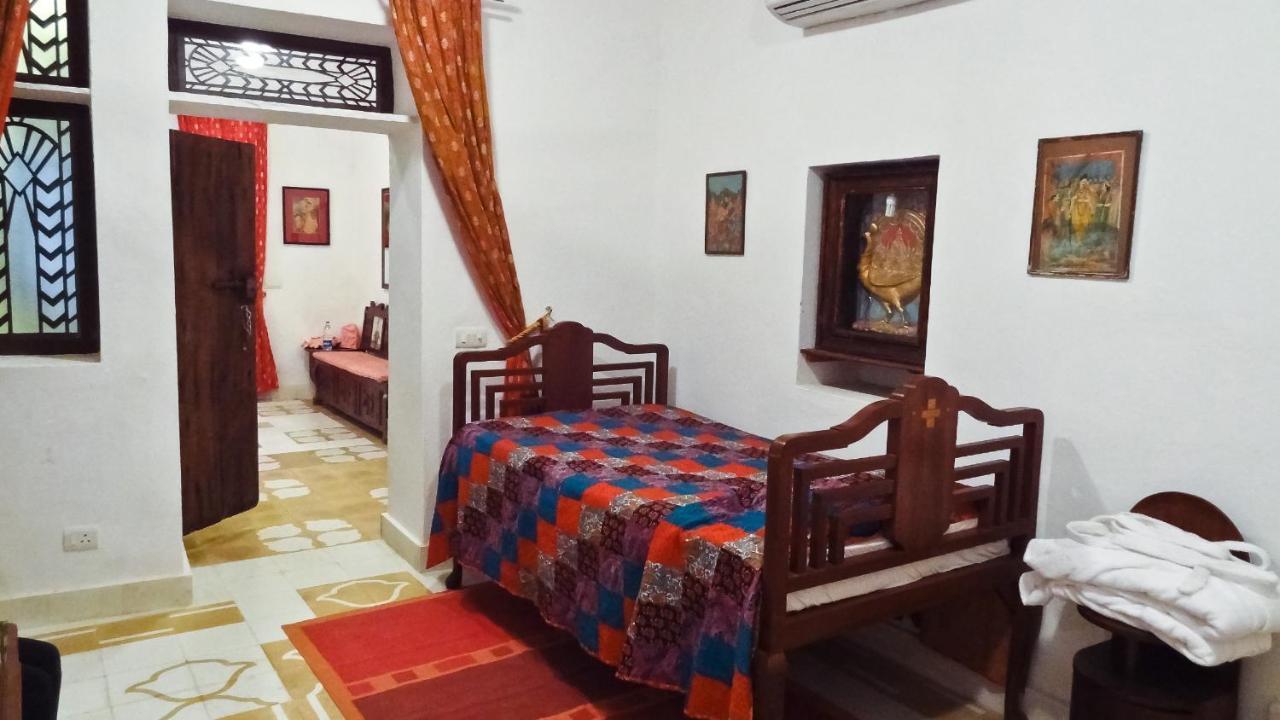 Heritage Smart Room - Enjoy a 10% discount on spa, laundry, and vintage car services, alongside complimentary evening tea, guided fort tours, and morning yoga (7:00 AM – 8:00 AM)