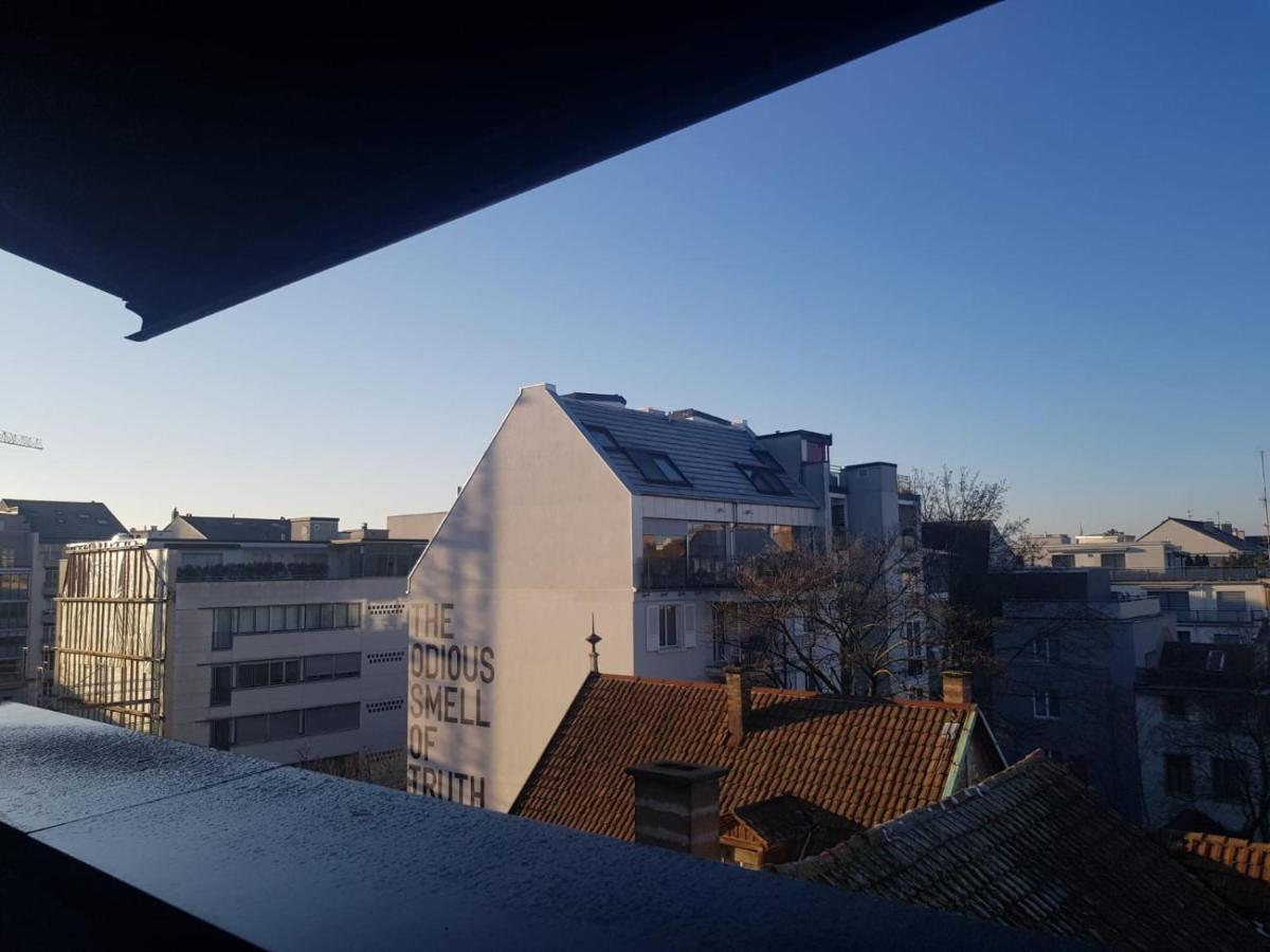 Single Room Balcony