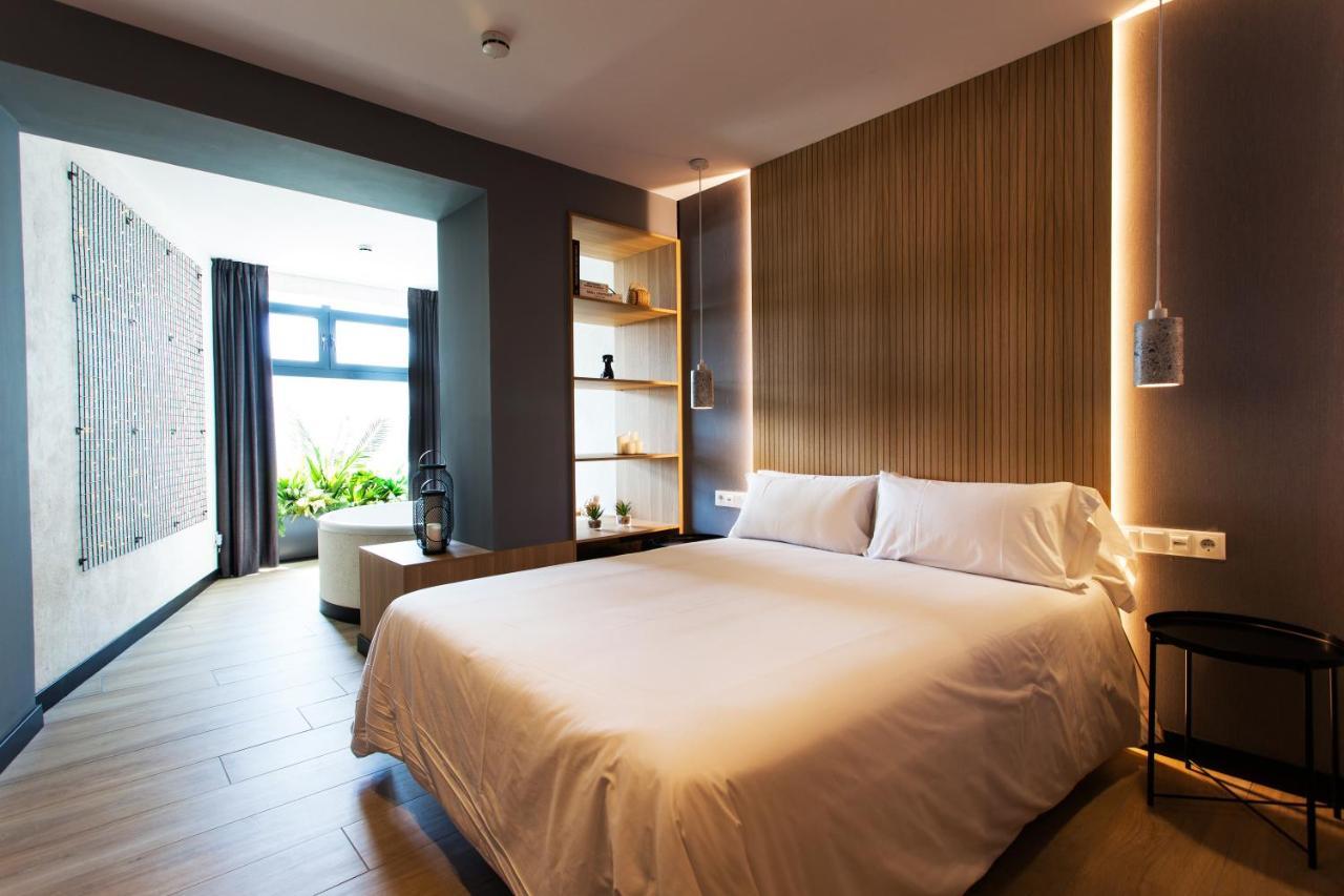 Deluxe Double Room with Bath