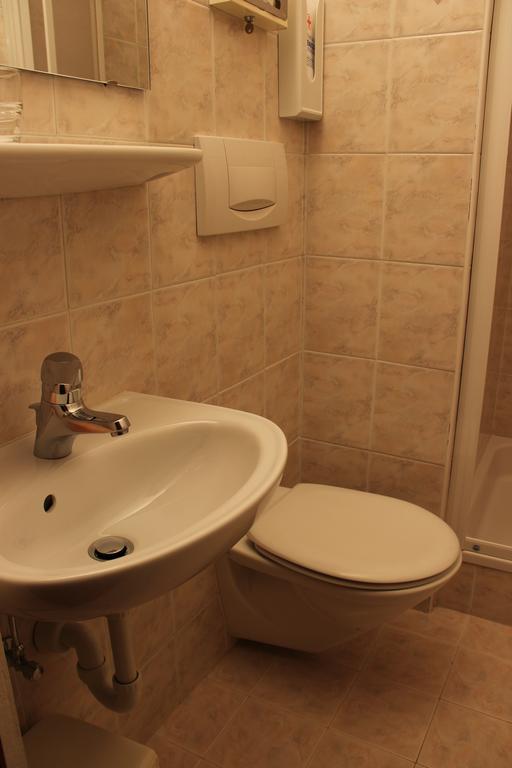 Budget Single Room