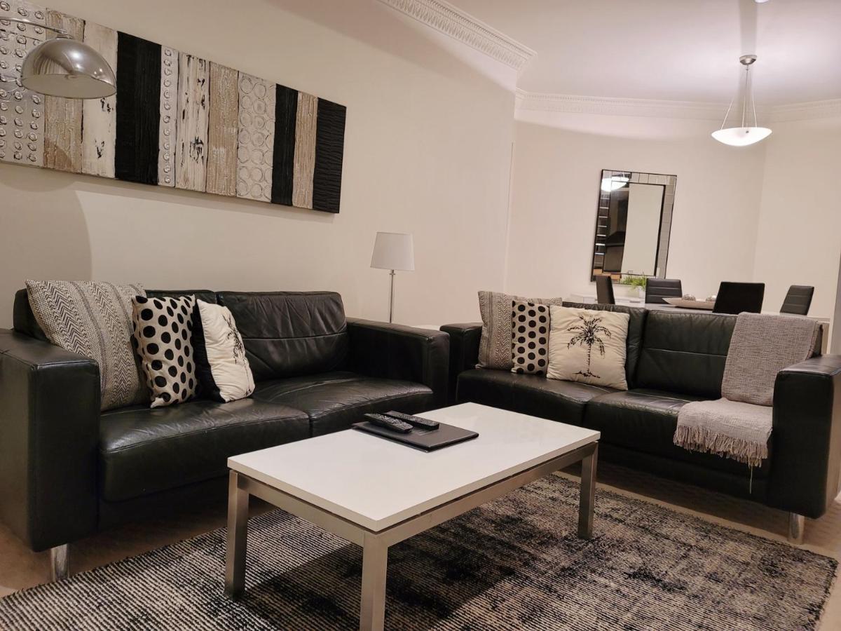 Penthouse Apartment,1141422091:JPEG