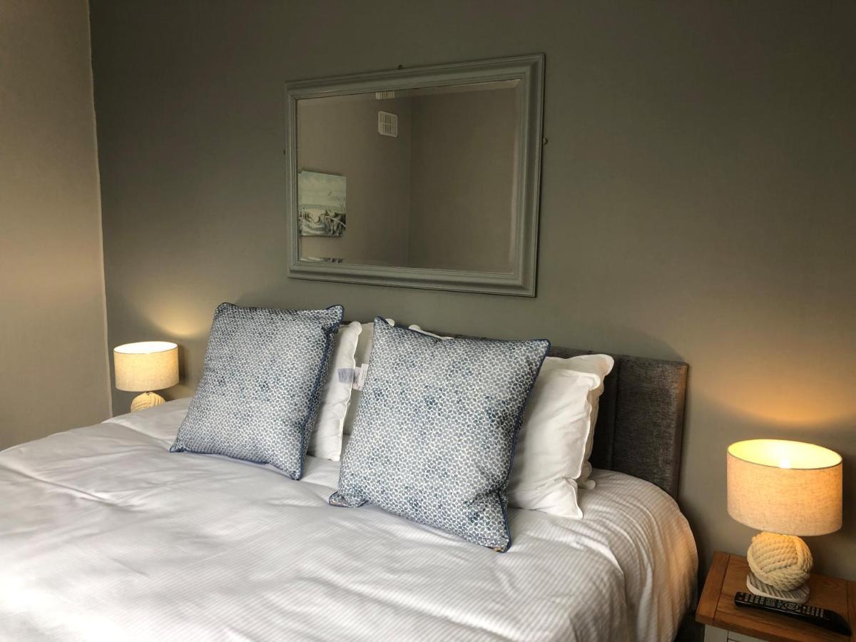 Basic double room – Ground floor (Annex)