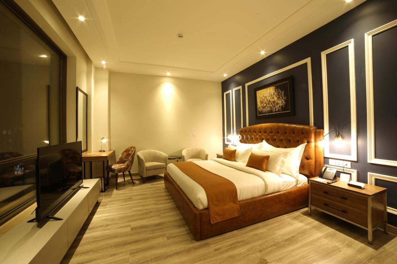 Deluxe Zimmer mit 1 Kingsize-Bett