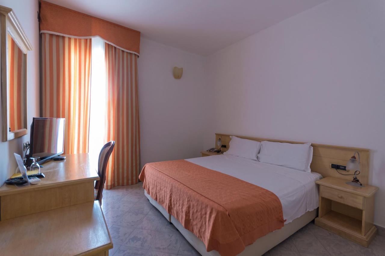 Chambre Double ou Lits Jumeaux