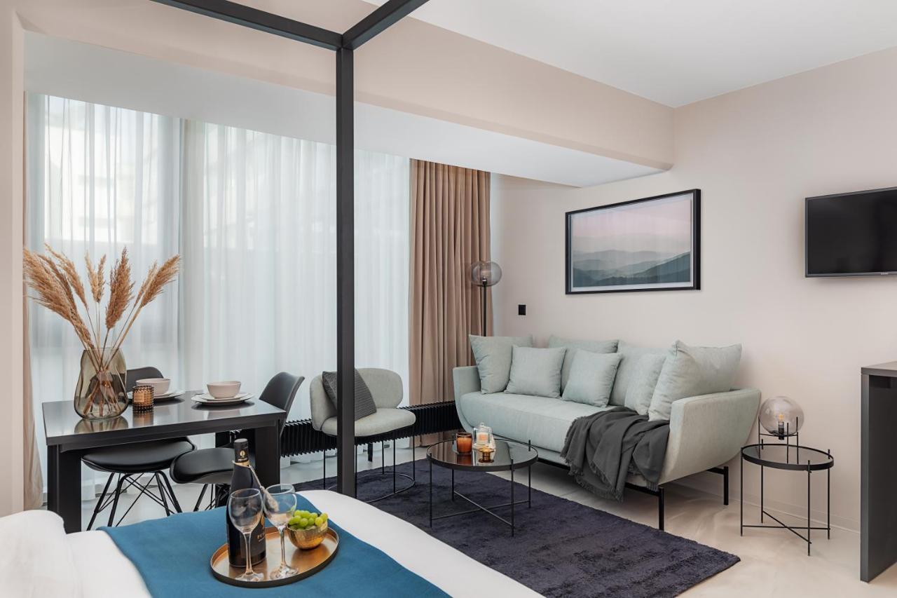 Studio Apartment