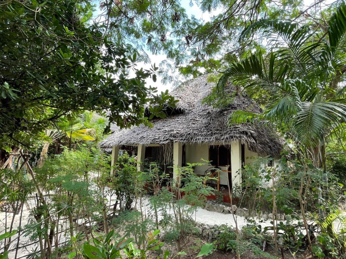 Bungalow Double Standard