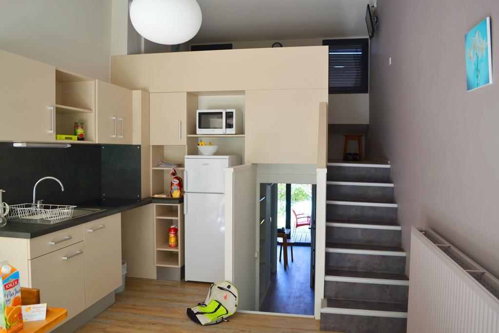 One-Bedroom Holiday Home ( 5 adults)
