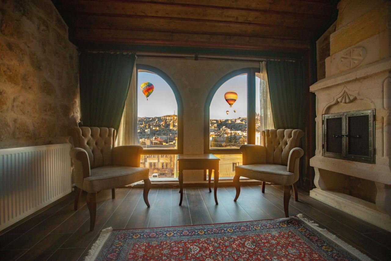 Deluxe Stone Suite