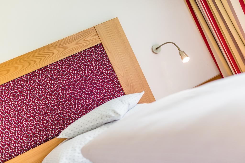 Doppelzimmer mit Balkon