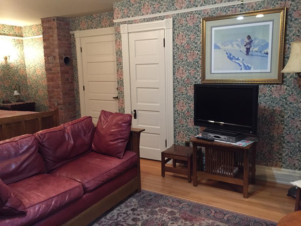 King Room with Sofa Bed