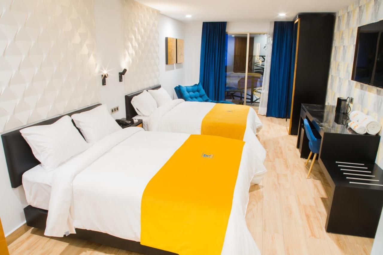 Deluxe Queen Suite