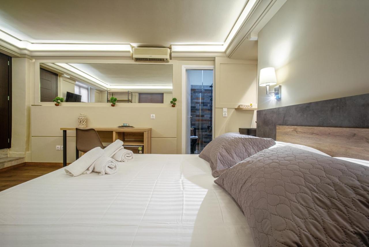 Double Room Semi-basement