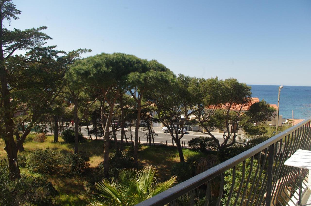 Triple Room with Balcony, Kitchenette and Sea View