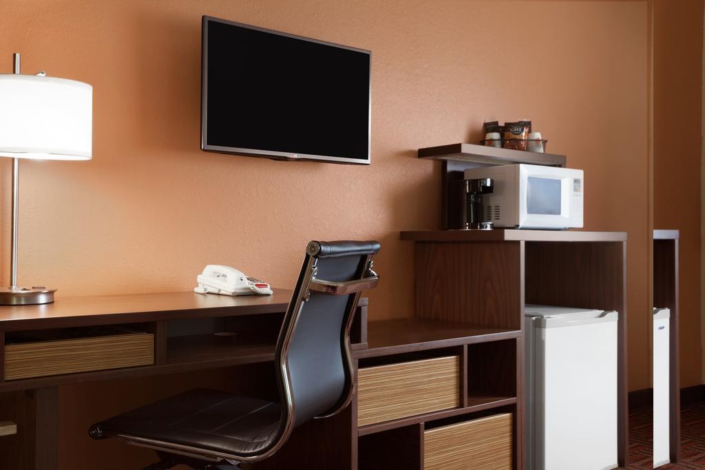 King Room - Disability Access/Non-Smoking