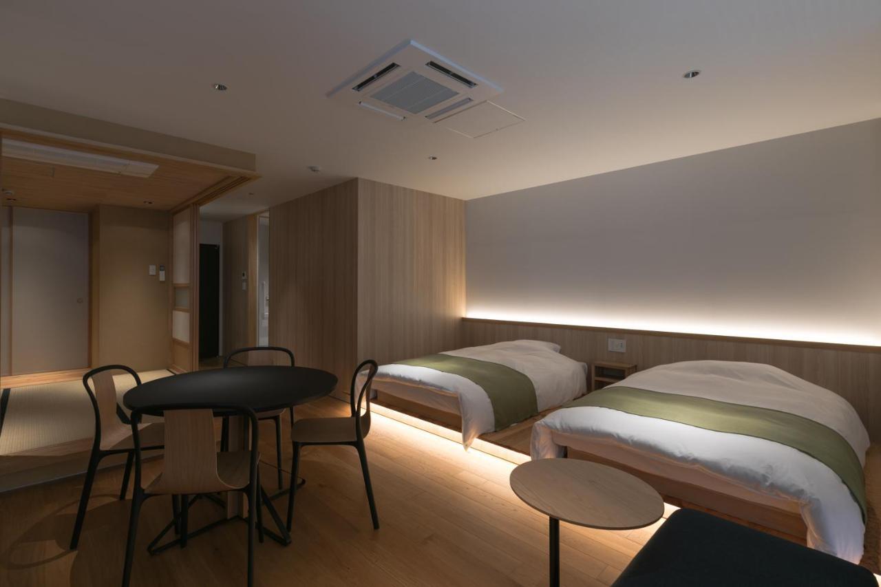 Deluxe Studio