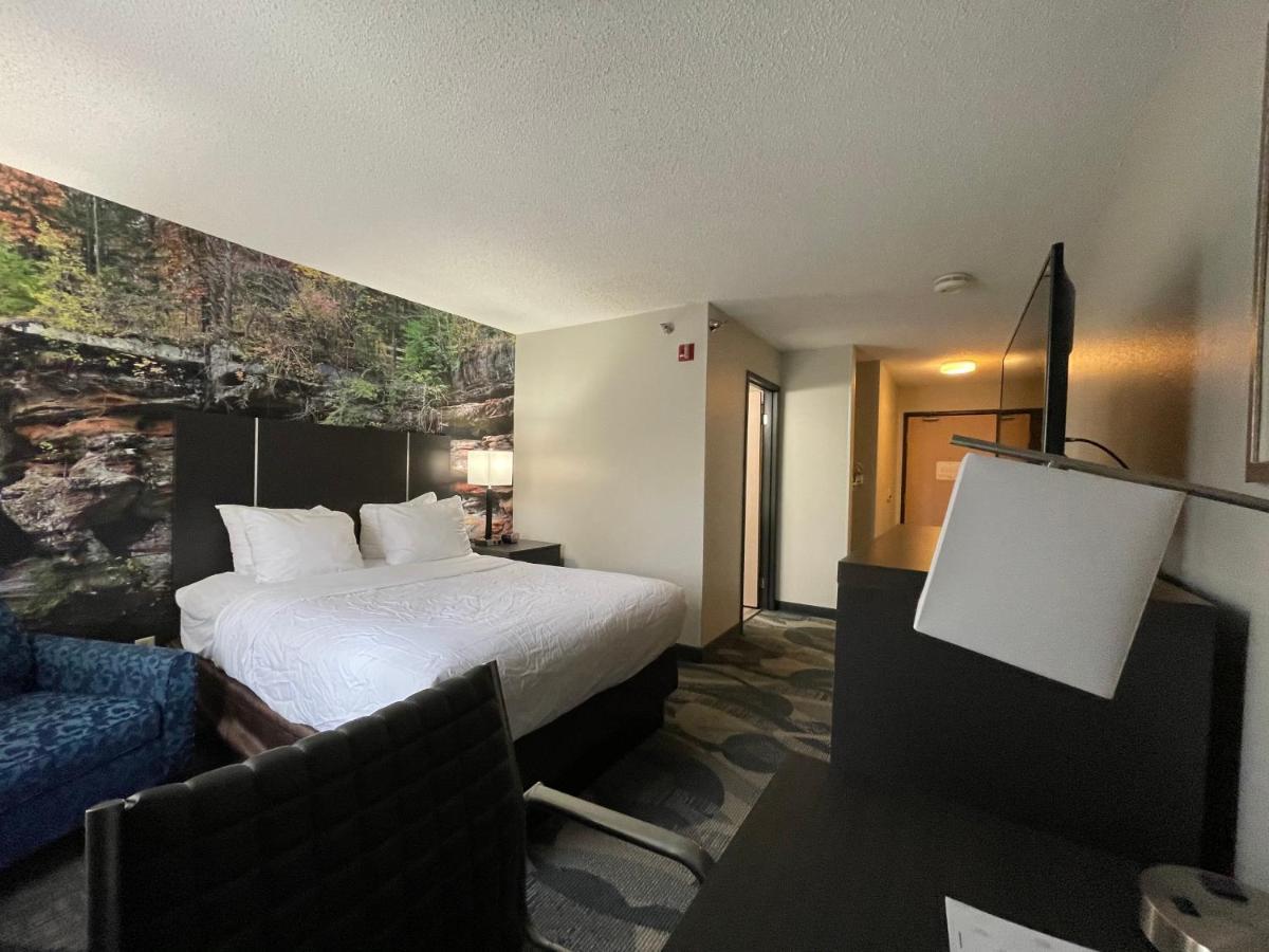 King Room - Accessible/Non-Smoking