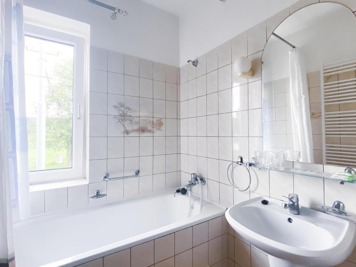 Triple Room with Bath