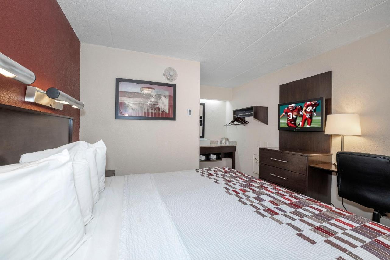 Deluxe King Room Smoke Free