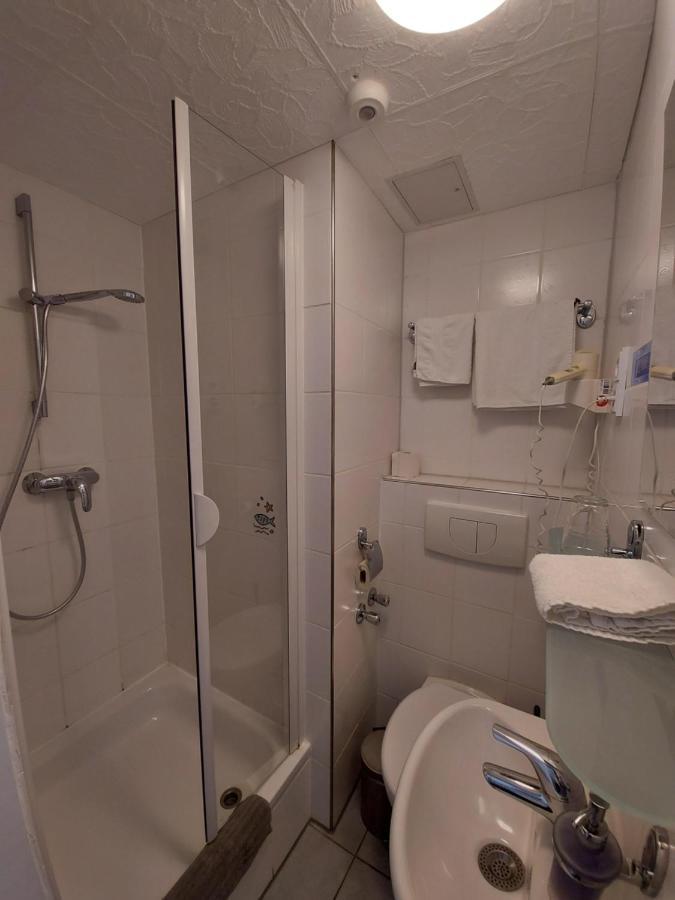 Small Single Room,1149638335:JPEG