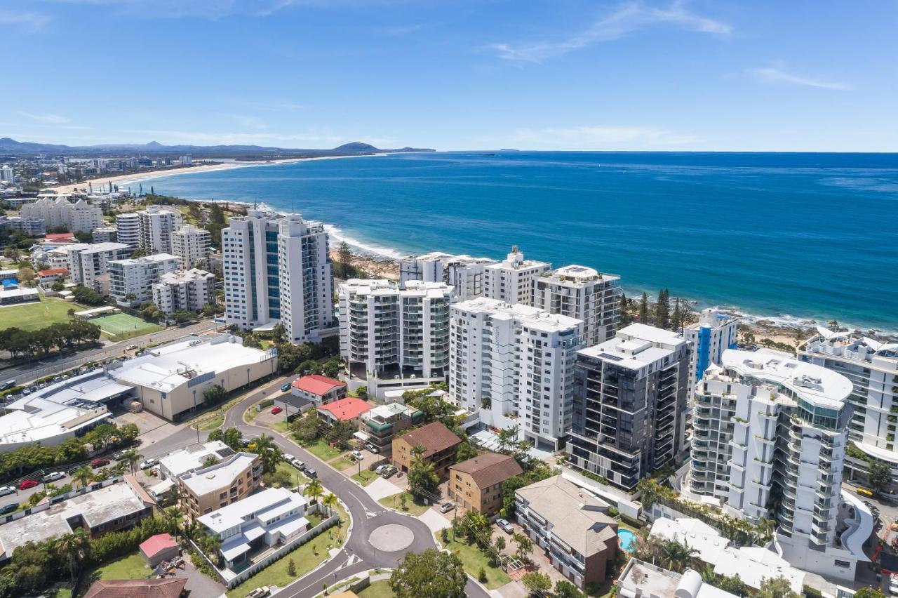 Sub Penthouse Luxury Three Bedroom Apartment