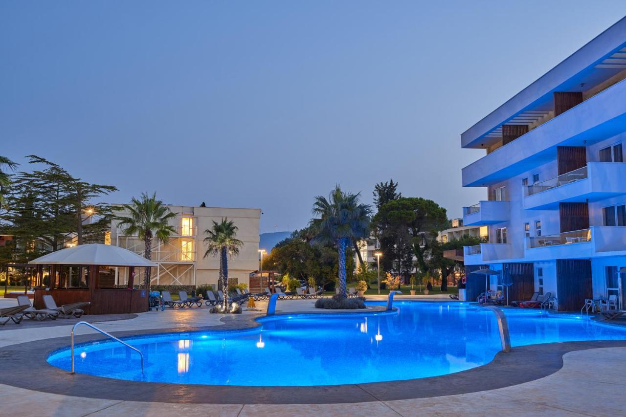 Suite Premium 2 Chambres avec Accès Direct à la Piscine