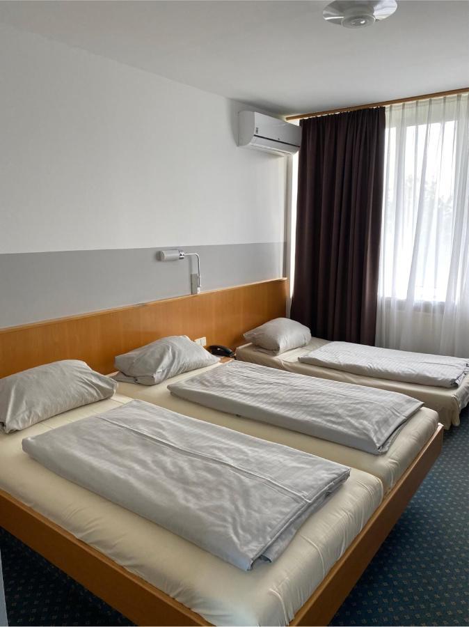 Standard Dreibettzimmer