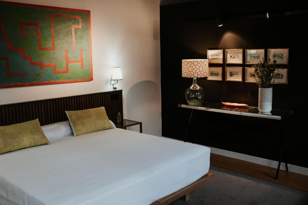 Deluxe Double Room Bath