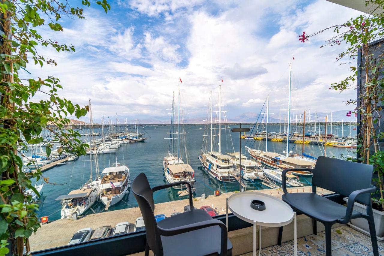 Deluxe Üç Kişilik Oda - Deniz Manzaralı