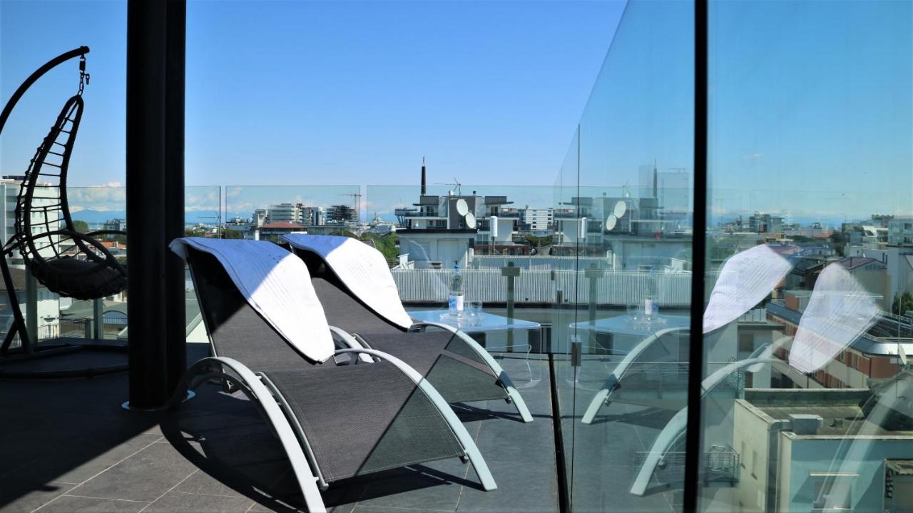 Deluxe Suite mit Panoramablick auf das Meer