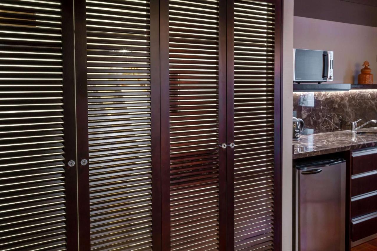 VIP King Suite Non-Smoking