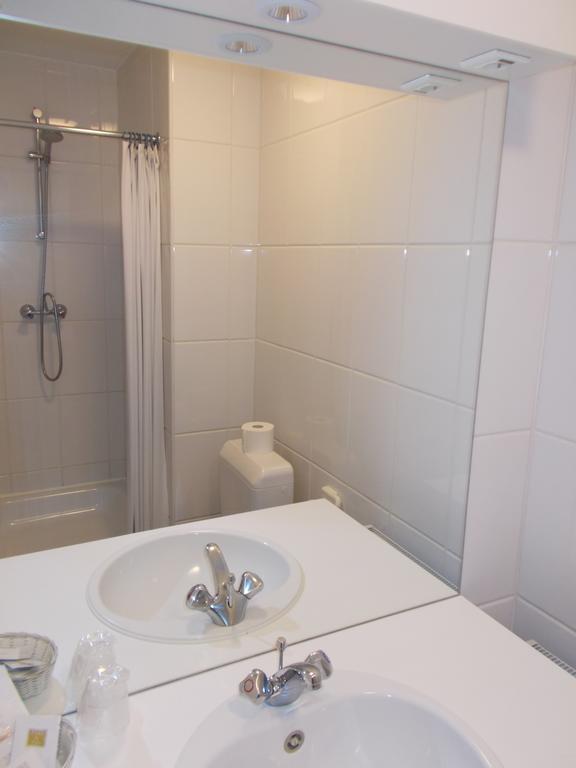 Tweepersoonskamer met 2 Aparte Bedden