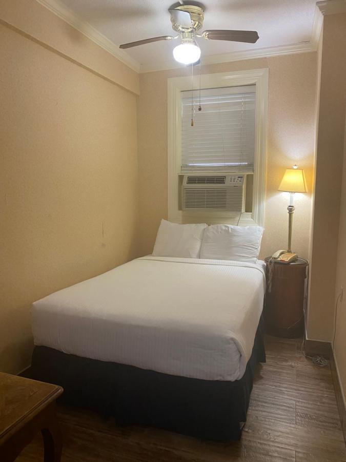 Budget Single Room,1739370409:JPEG