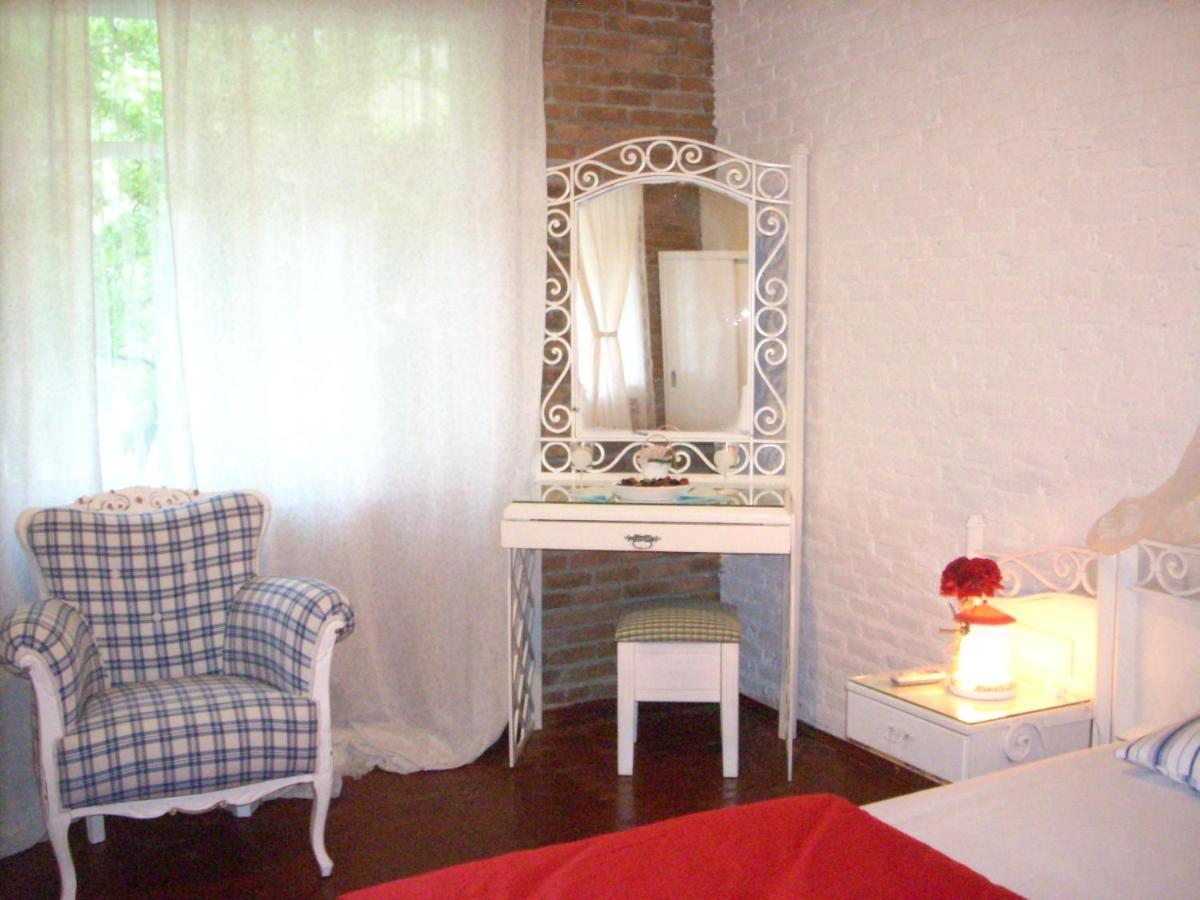 Stone Zimmer