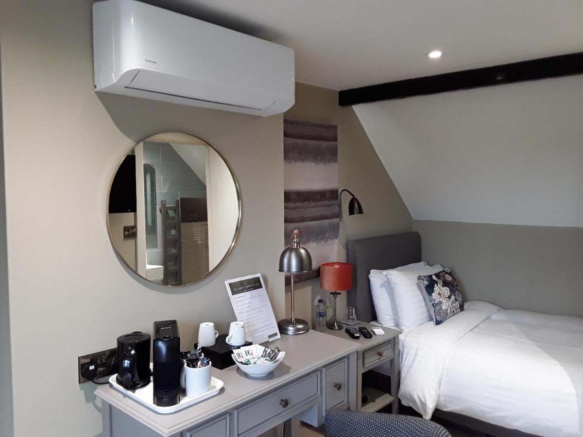 Deluxe Twin Room (No Pets)