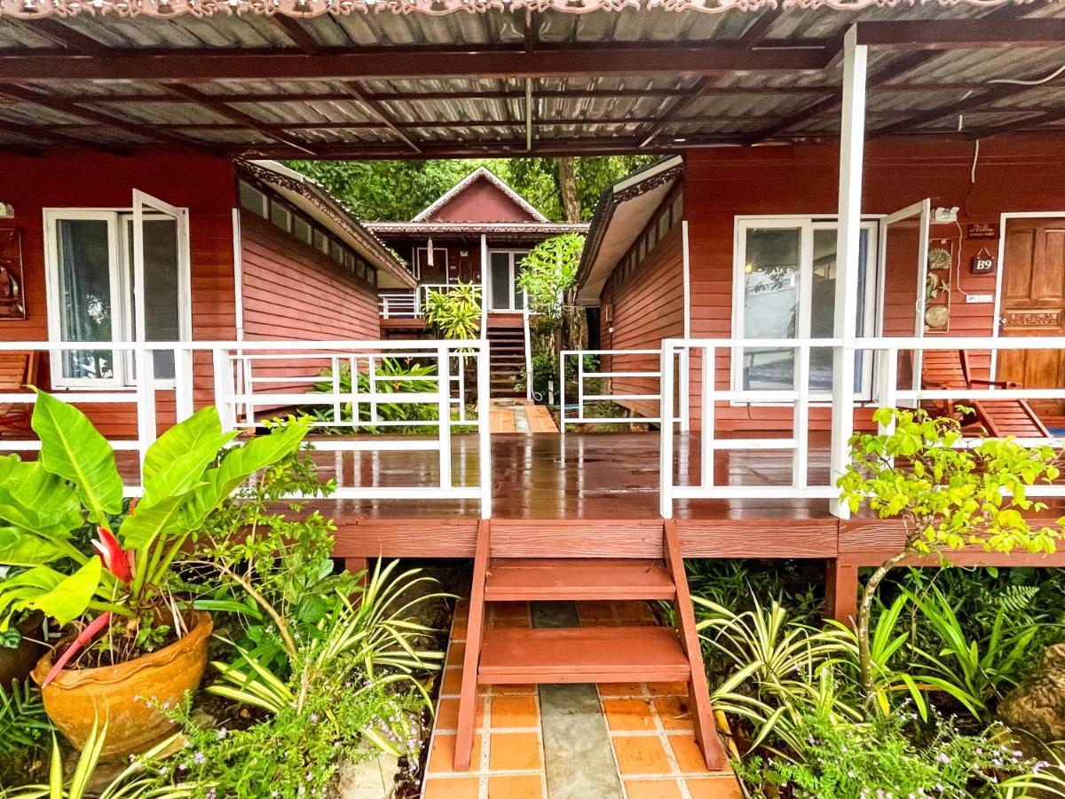 Deluxe Bungalow with Sea View