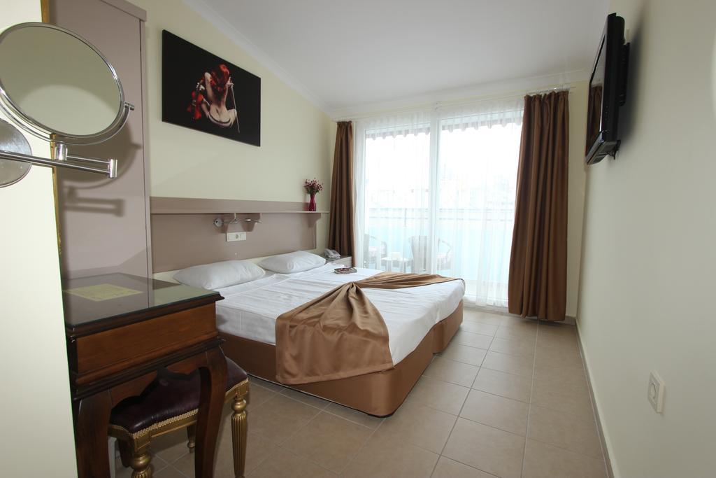 Superior Triple Room,115374134:JPEG