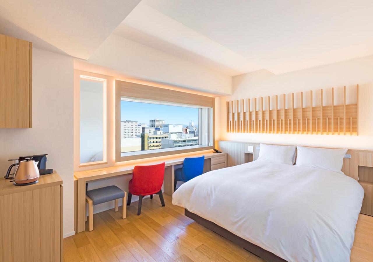 Premier Queen Room