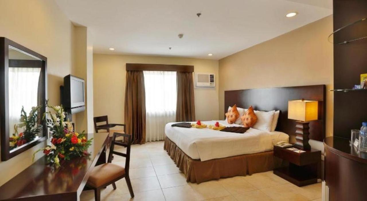 Executive Suite,1213715368:JPEG