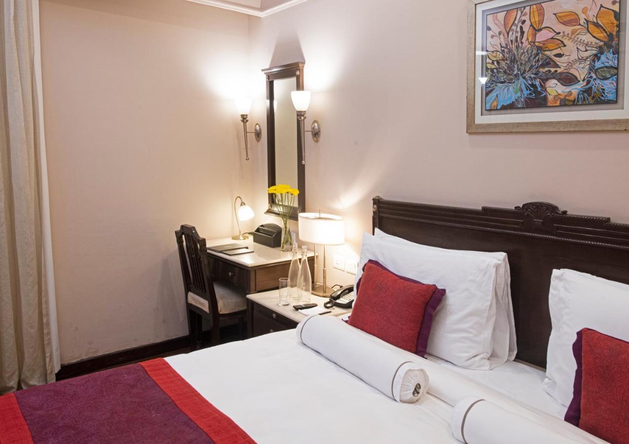 Boutique Room